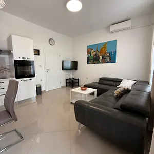 sesar-apartments-krk-no-1-iva.primorje-gorskikotar.com/